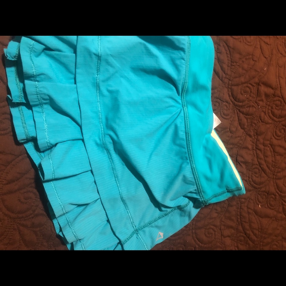 Ivivva skort size 6